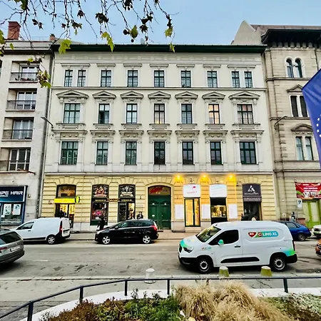Central Boutique Studio Budapest Exterior photo